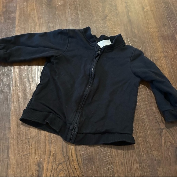 H&M Other - H&M Unisex Baby Black Crewneck Zippered Sweatshirt 6-9 Month